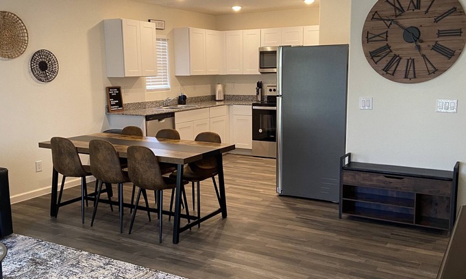 Fort Mohave House | New Home with RV & Boat Parking 8 minutes away from Local shopping center!