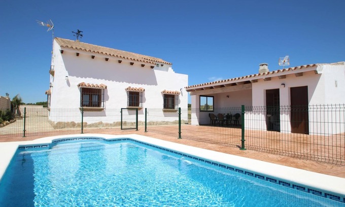 Conil de la Frontera House | New house with private pool, barbeque area and wifi, for 4-5 people.