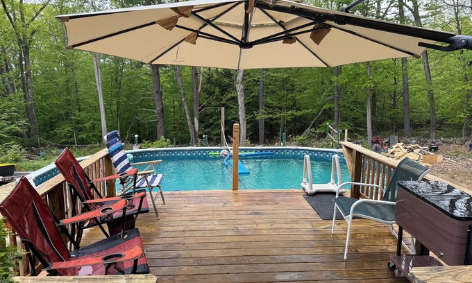Belmont House | NEW! Juniper Retreat POOL+HOT TUB