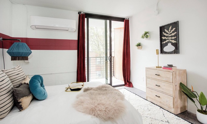 Poncey-Highland Apartment | NEW La Penelope - Rooftop Skyline Ponce City