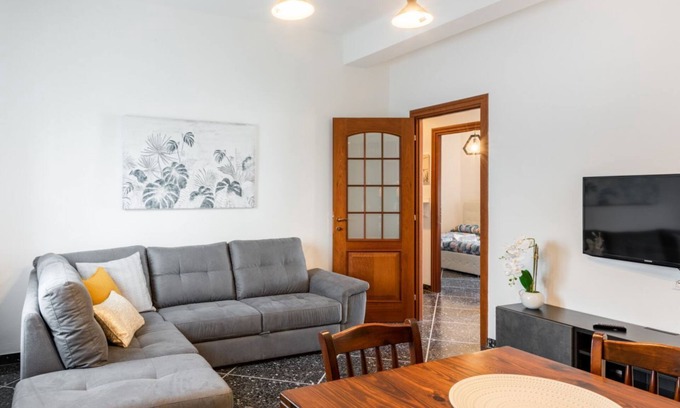 La Spezia Apartment | NEW! La Spezia Modern & Central Apartment x6