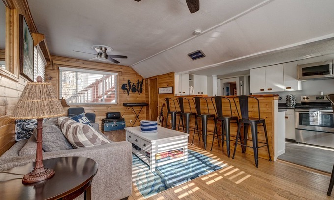 Alton Bay House | New Lakefront Home sleeps 14 with dock.