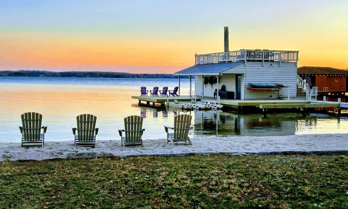 Bumpass House | NEW Lakefront Lake Anna Views, Dock, Beach, Firepit