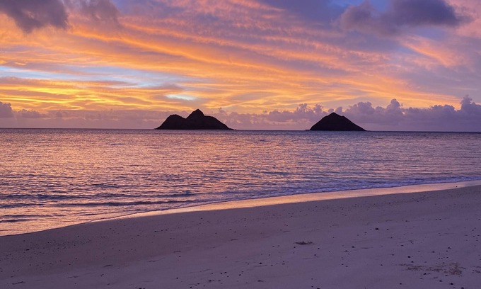 Lanikai Condo | New! Lanikai Beach Cottage - 5min walk to the best beach!