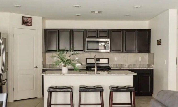 Tucson House | New, large, and beautiful house on the East side of Tucson