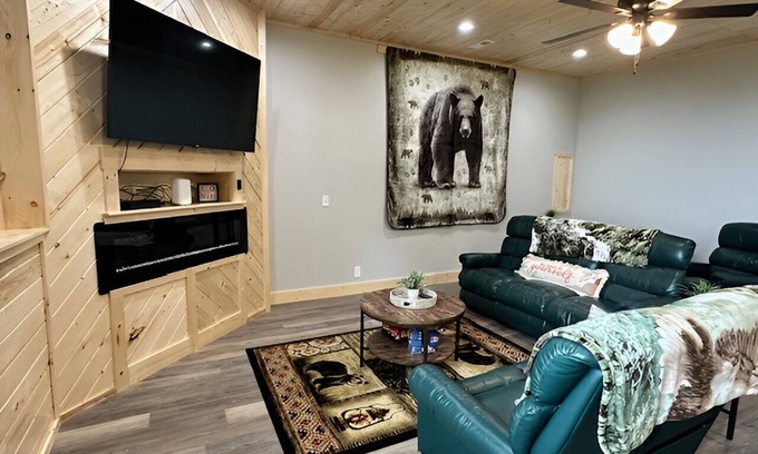 Caton House | NEW LISTING! BRAND NEW with 2 beds/2 baths - Spacious, Mountain Views, Central