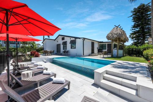 Connors House | New Listing! Canal Dreaming - Water View with Dock