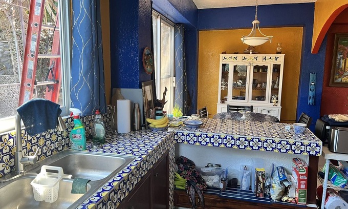 Manzanillo House | New Listing - Casa Azul, 2 bedroom, 2 bathroom, rooftop patio with ocean view