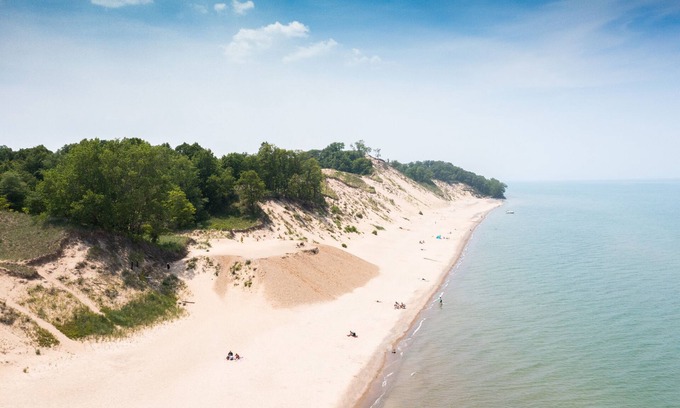 Town of Pines House | New Listing, Close to Beach, Pet Friendly, Huge Private Yard