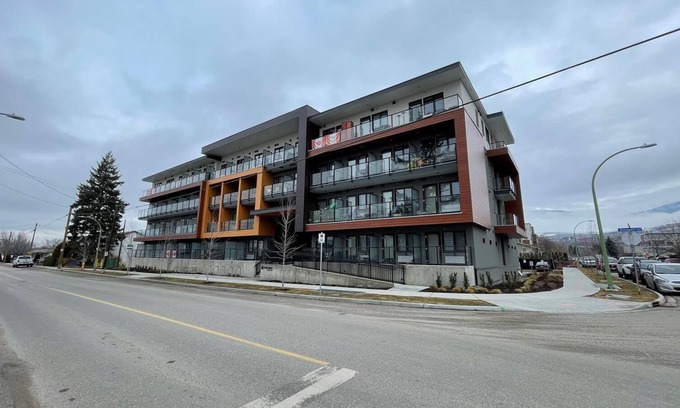 Rutland Condo | New Listing in VRBO Short Term Vacation Rental - Minimum One Month