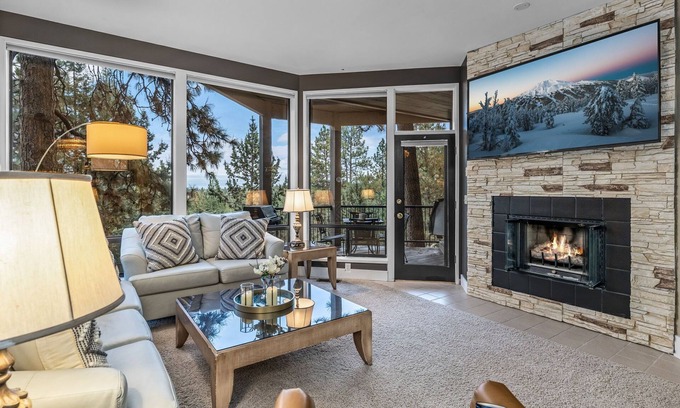 Century West Condo | New Listing! Mt. Bachelor Village Condo ~ Views