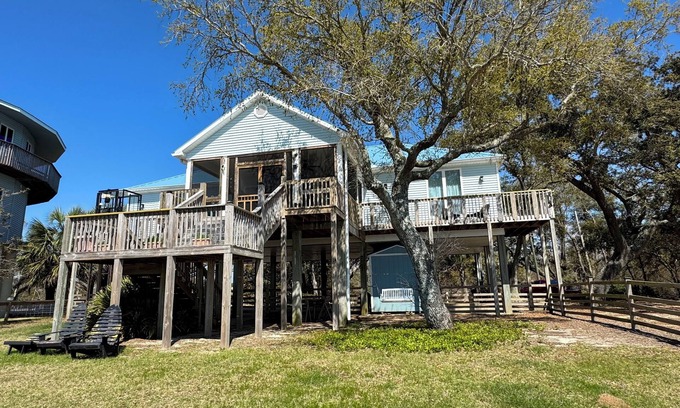 Ocean Springs House | New Listing!nGULF SERENITY - Beachfront Home with a Lift. Fabulous Views!