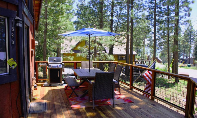 Talmont House | New listing! Pet friendly - Private beach