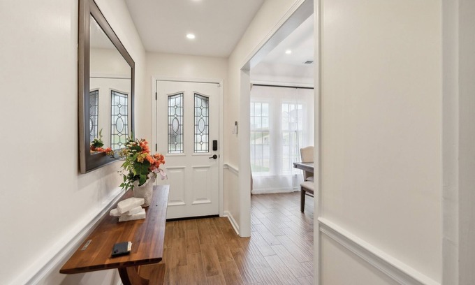 Ellendale House | NEW LISTING! Plush Memphis Getaway w/ Pool and Lush Gardens by RedAwning