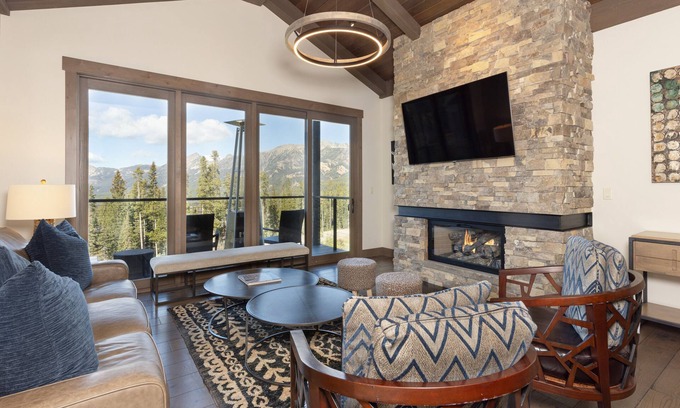 Big Sky Condo | New listing! Ski access, breathtaking views, modern design!