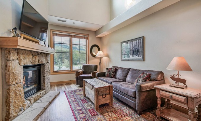 Peak 9 Condo | New Listing! Walk To Ski, Private Hot Tub, Fitness Room, Garage, Great Views