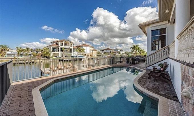 Connors House | NEW LISTING Waterfront Retreat