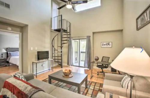 Highlands - Perkins Apartment | New! LSU Baton Rouge Contemporary 3 Bedroom Suite Condo