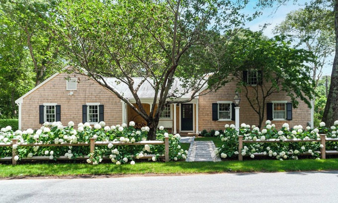 Osterville House | New Luxury Renovation in Prime Osterville Village: Five Bedrooms, Sleeps 10