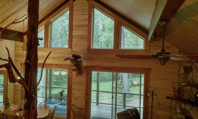 Brevard House | New Luxury Tree Chalet near Dupont State Forest