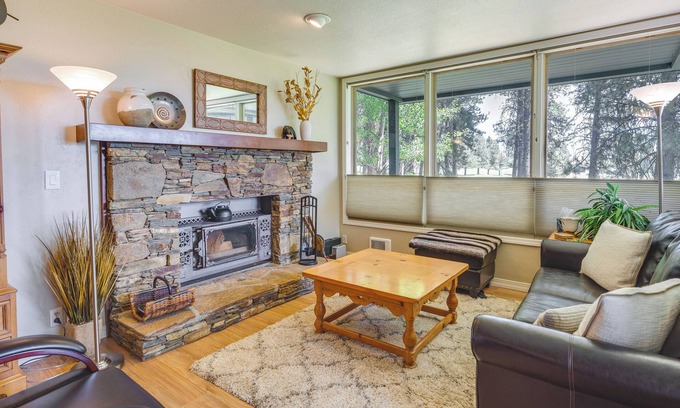 New Meadows Condo | New Meadows Mountain Retreat w/Fireplace & Patio!