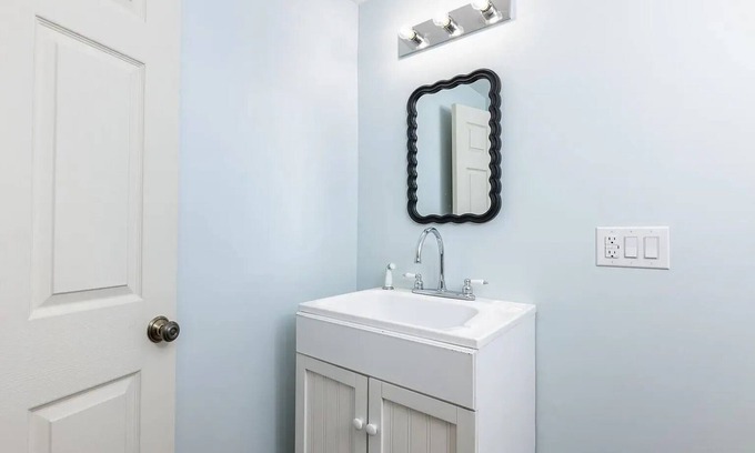 Meredith Cottage | NEW! Meredith Town & Trail Cottage - walkable to water/downtown, dogs ok!