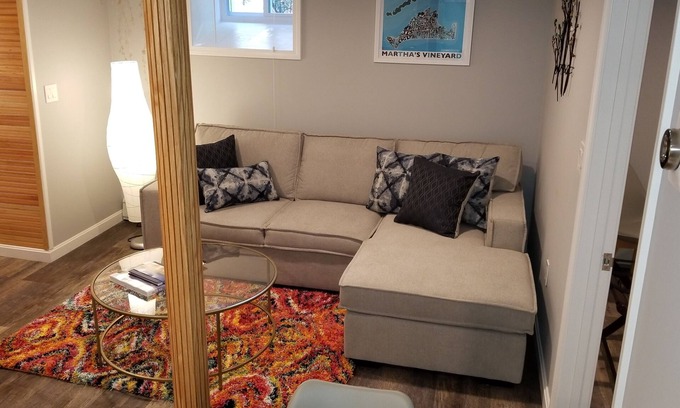 Watertown Apartment | NEW Modern Apartment Near Boston & Harvard Square.