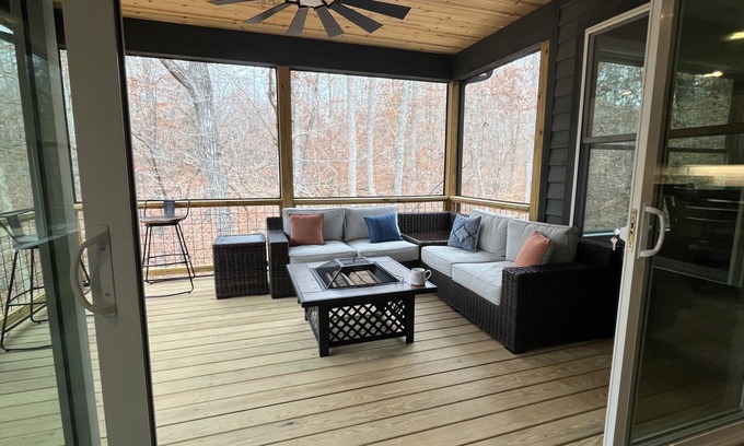 Rutherfordton Cabin | New Modern Cabin - Over 15 acres with pond & trails to explore! 5 miles to TIEC