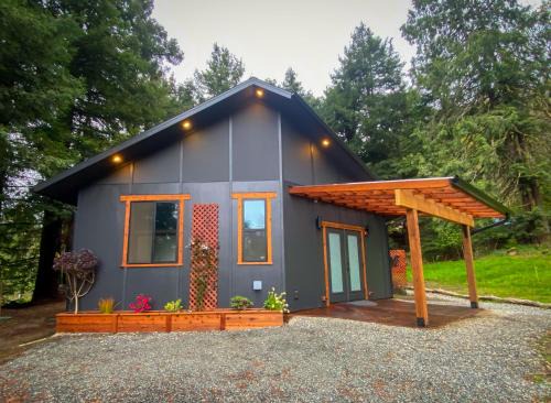 Pacific Apartment | New, Modern, Country-feel, close to Arcata