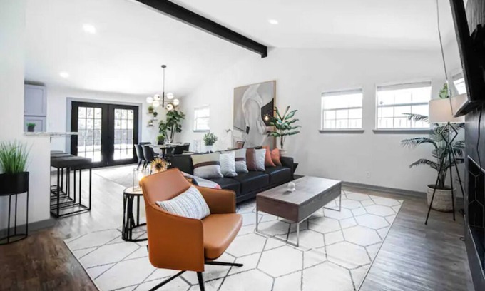 Northwest Dallas House | 🏡New|Modern, Family, Traveler Home in Dallas 💕