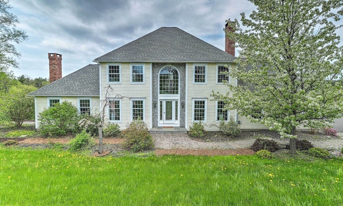 Goshen House | NEW! Modern Goshen House w/ deck, backyard & views