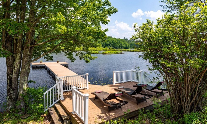 Swan Lake House | NEW:Modern Waterfront Home w/dock nr Bethel Woods