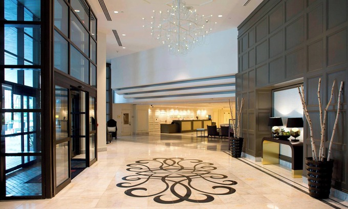 Metairie Hotel | New Orleans Marriott Metairie at Lakeway