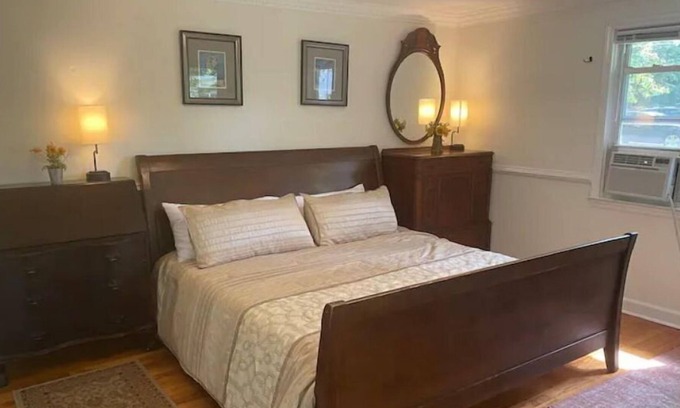 New Paltz House | New Paltz entire home: King BR & Twin BR
