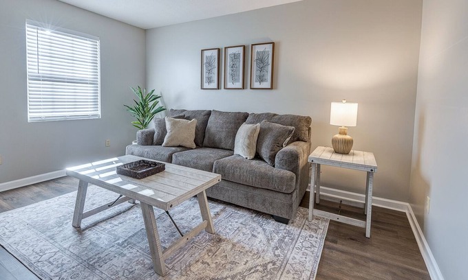 Elizabethton House | NEW! Peaceful Mtn Views, Close to Lake/River, Fast Wifi