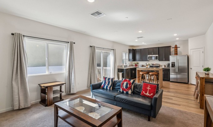Stockton House | NEW! Peaceful Retreat Near Stockton Waterfront