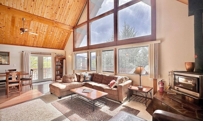 Prescott Cabin | NEW - Peakview Lodge - Fireplace- Views