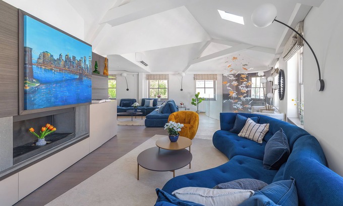 Colville Apartment | New Refurbishment with AC & Roof Terrace nr Portobello Road