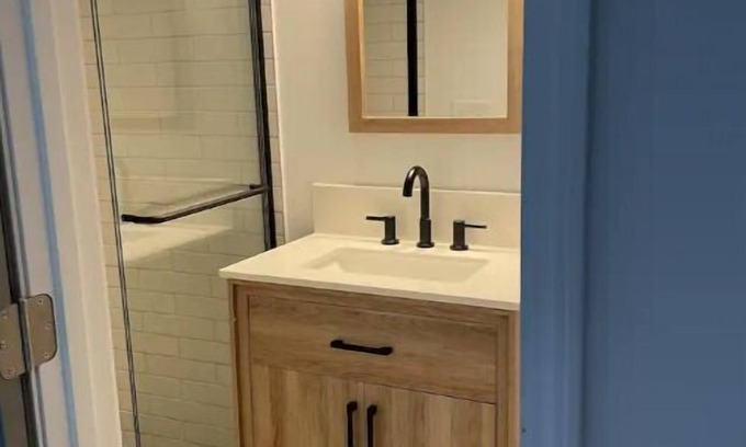 Chapel Hill House | New renovated 3 bedroom, central Chapel Hill!
