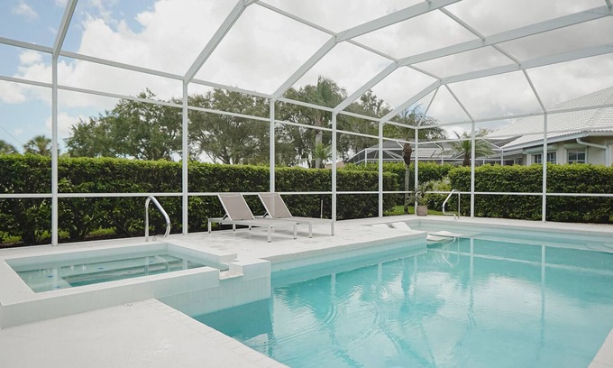 Palmer Ranch House | NEW Renovated, fully furnished home in a STONEYBROOK Golf community