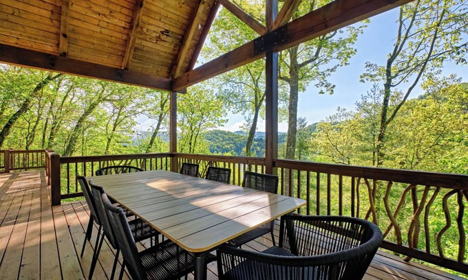 Cullowhee House | New Rental : Enjoy Lake Glenville & Mountain Views from Hilltop Haven