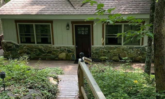 Roseland House | New rental ! Fairy Tale Cottage