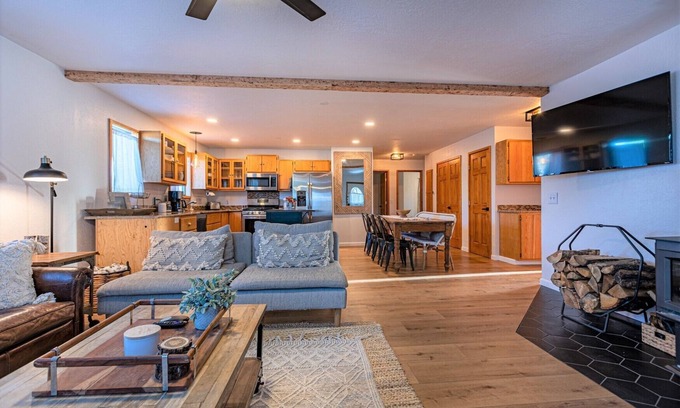 Pagosa Highlands Cabin | New Rental! Great Vacation Home. Close to Lake Hatcher and San Juan Forest.