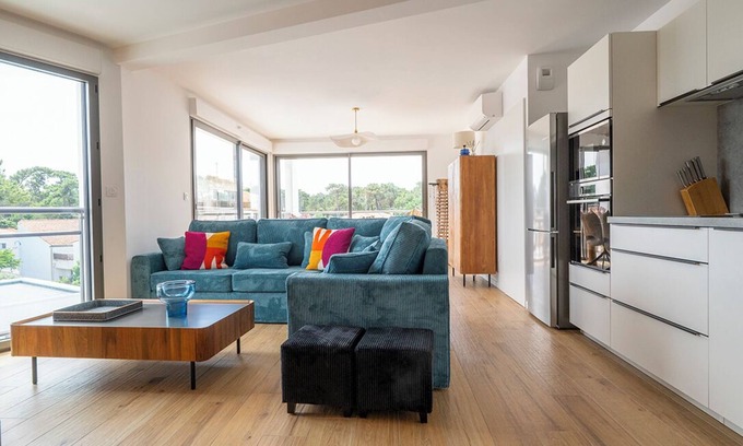 La Palmyre Apartment | New Rooftop Apartment 172m², High Standing center of La Palmyre, All on foot