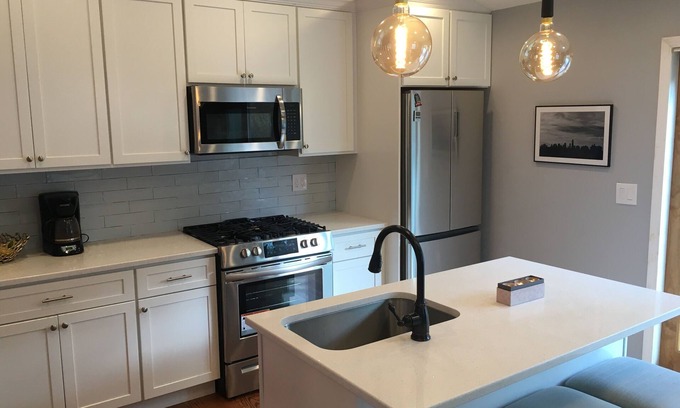 Highlands House | New Sea Air Single Family Home, WIFI WFH Stations