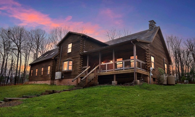 Kunkletown House | NEW! Secluded Forest Cabin Retreat with Pool & Hot Tub