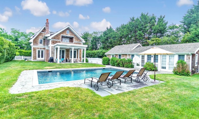 Village of Southampton House | New Southampton Village Gem. 6 bedroom, 6 + bath and 5 minutes drive to beach.