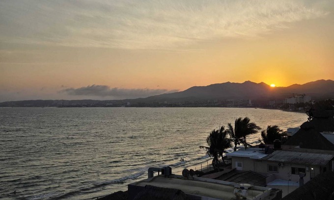 Bucerias Condo | New spacious 2-bedroom 3 bath condo in Playa Bucerías with Ocean Pool gym, WiFi