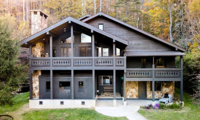 Whittier Ski Chalet | NEW! Spectacular Private Retreat - 7bed/7bath Chalet