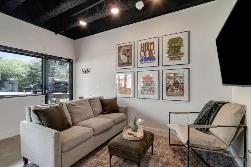 Nashville Apartment | NEW Studio with 2 Beds 7 mins to Broadway